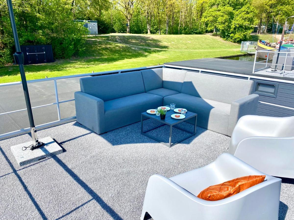 Middelaar Houseboat Met Dakterras Mookerplas المظهر الخارجي الصورة