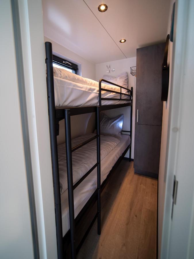 Middelaar Houseboat Met Dakterras Mookerplas المظهر الخارجي الصورة