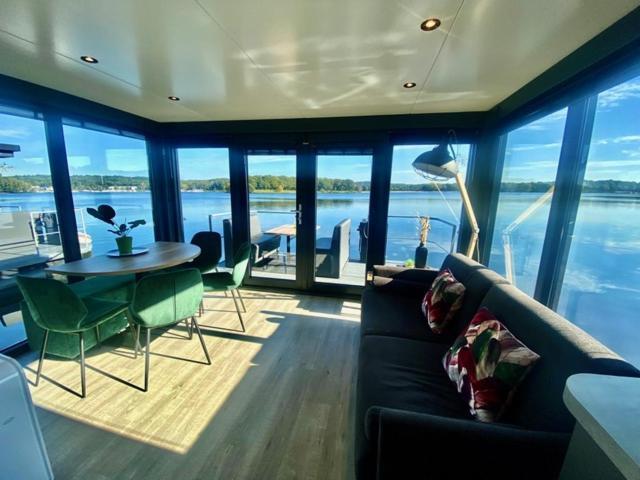 Middelaar Houseboat Met Dakterras Mookerplas المظهر الخارجي الصورة